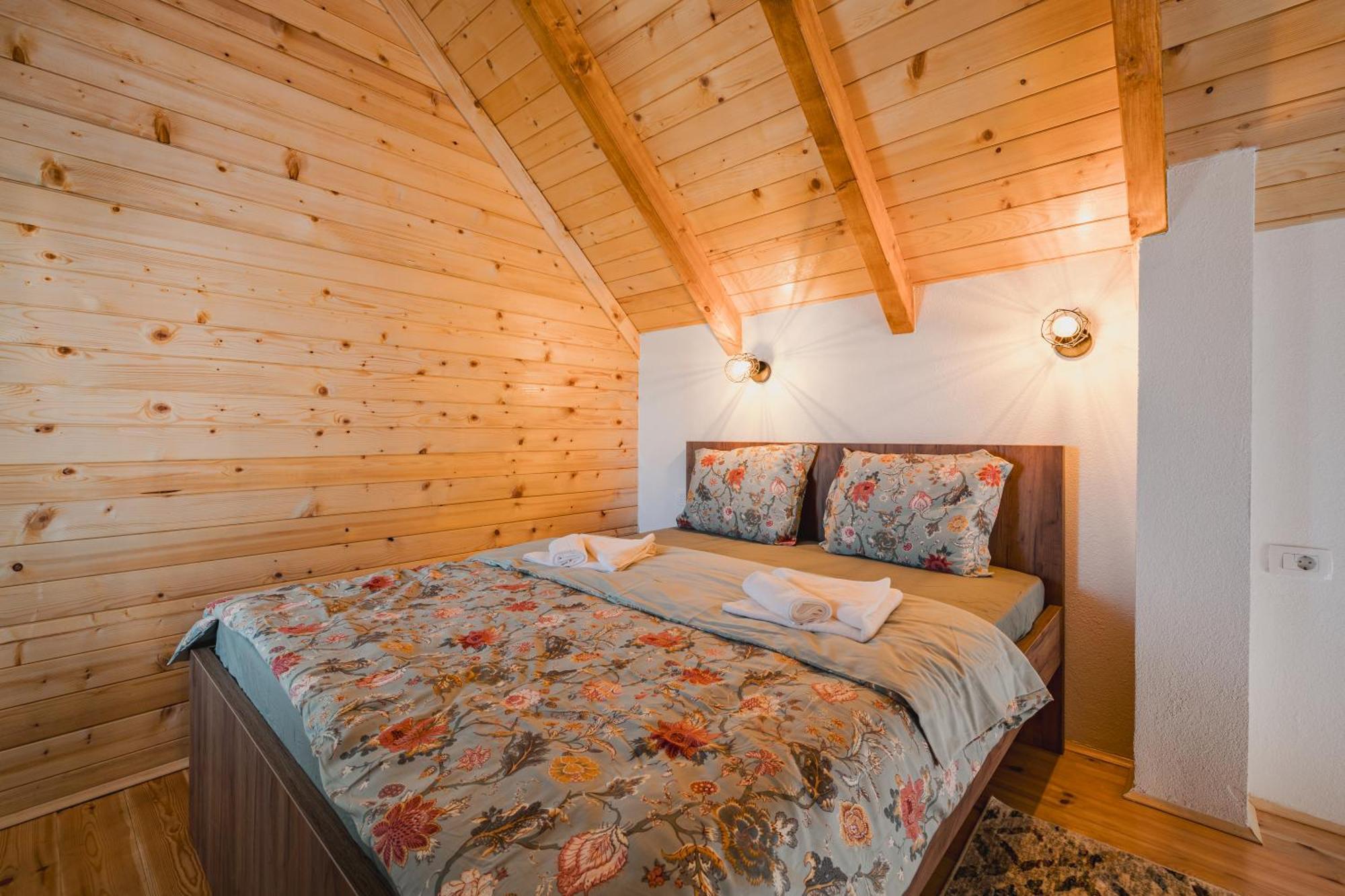 Mountain House Ivanovic Moticki Gaj المظهر الخارجي الصورة