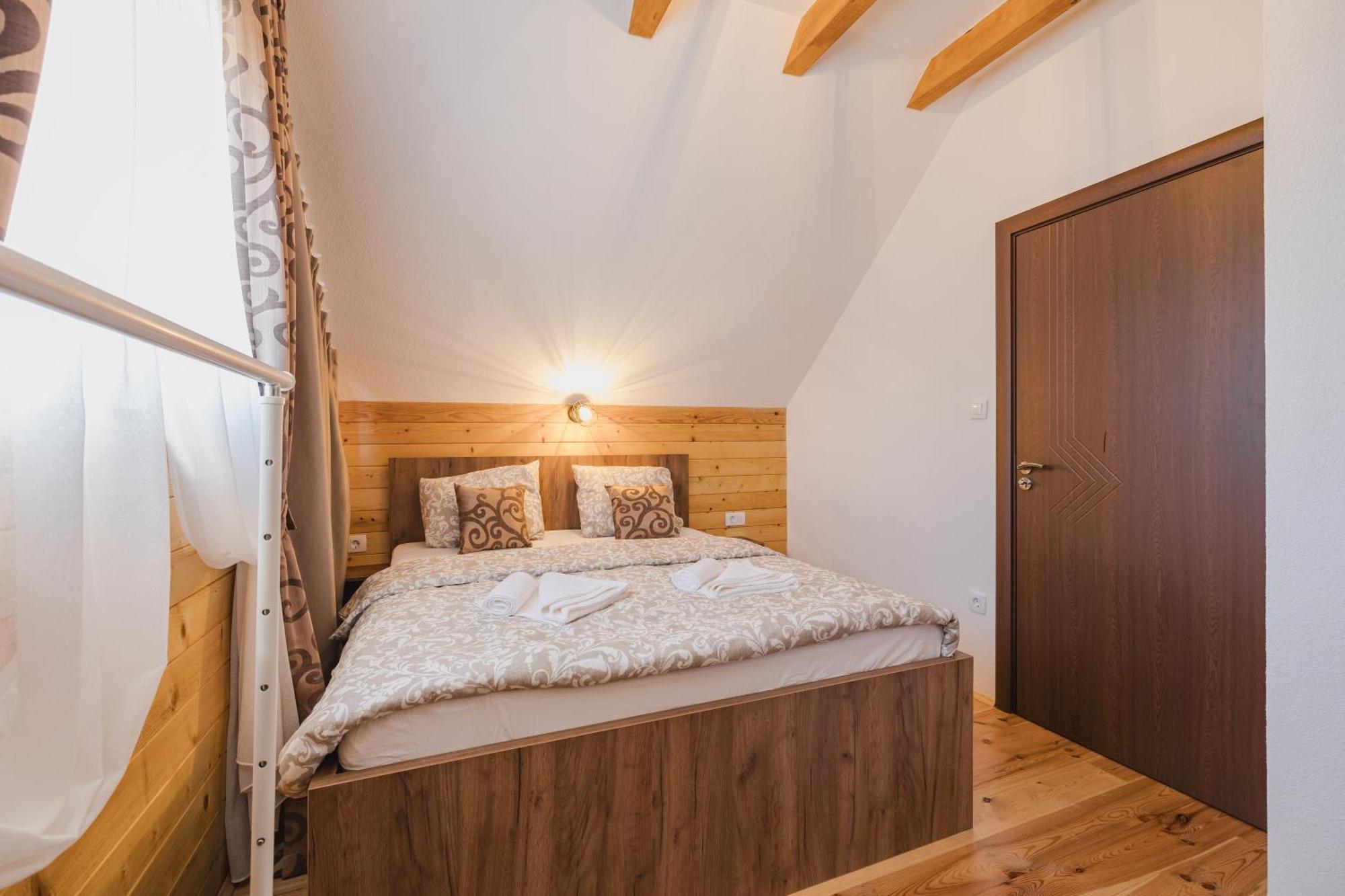 Mountain House Ivanovic Moticki Gaj المظهر الخارجي الصورة
